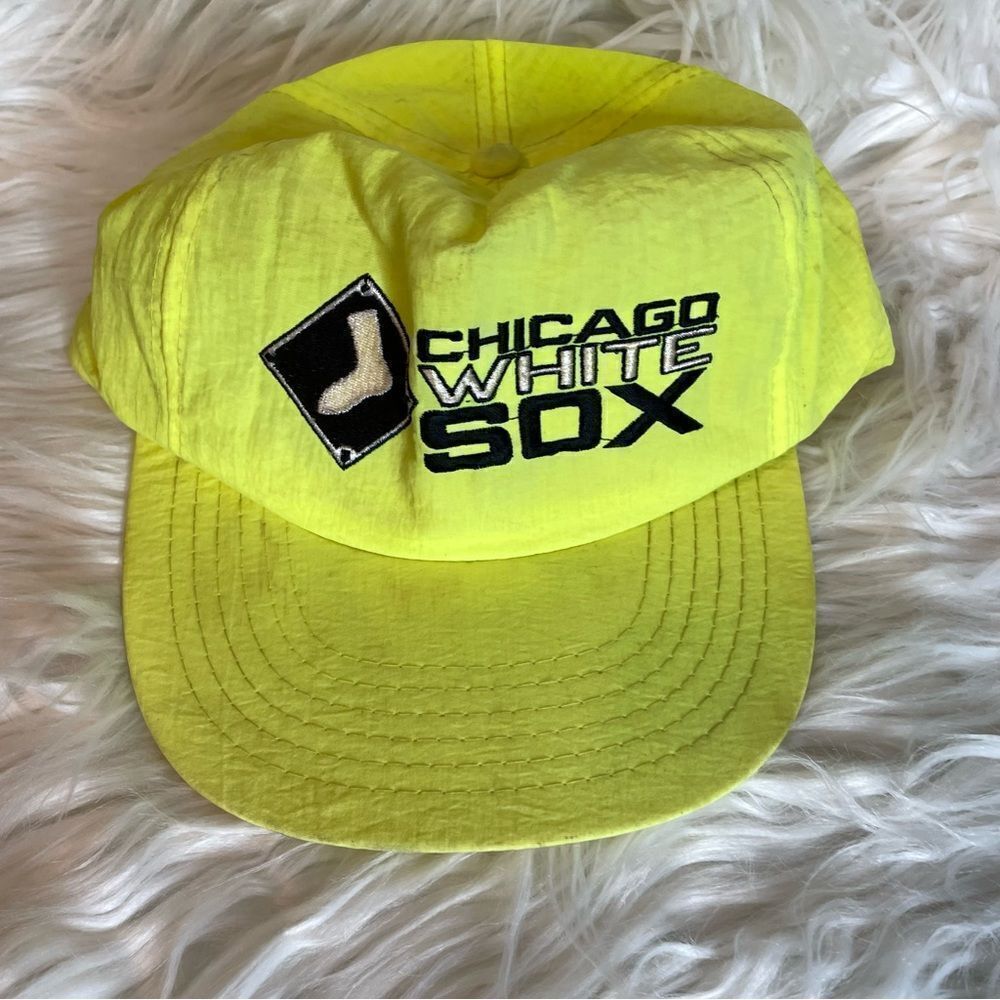 Vintage 90s MLB Chicago White Sox Nylon‎ Snapback Hat Cap Logo Neon